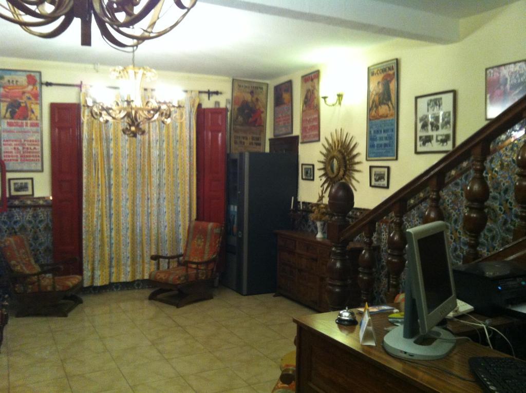 פראקוויוס דה חראמה Hostal Paracuellos מראה חיצוני תמונה