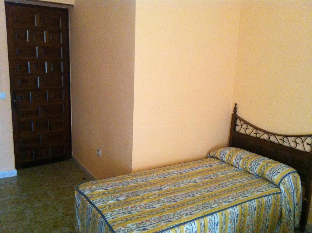 פראקוויוס דה חראמה Hostal Paracuellos מראה חיצוני תמונה